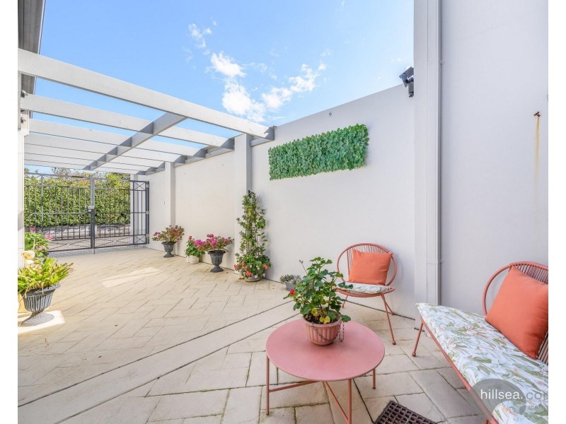 7/2 Bronberg Court, Southport QLD 4215