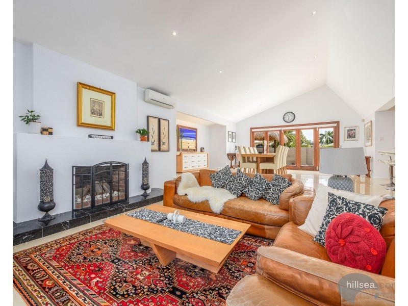 10 Kikori Crescent, Runaway Bay QLD 4216