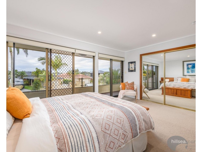 10 Kikori Crescent, Runaway Bay QLD 4216