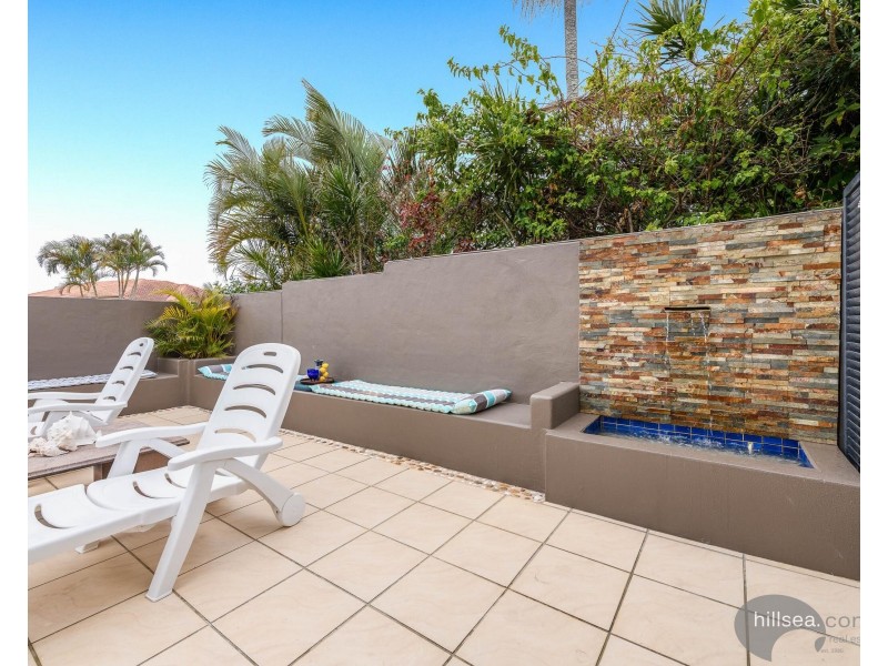 10 Kikori Crescent, Runaway Bay QLD 4216