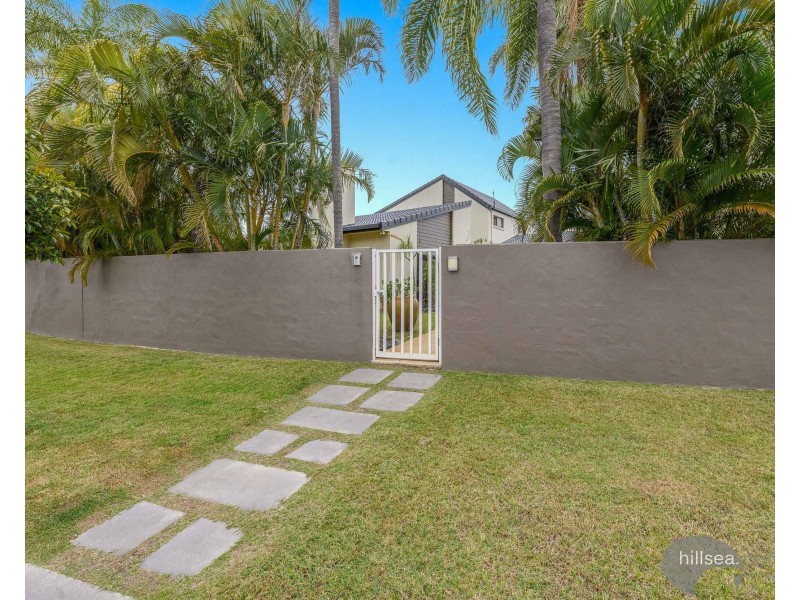 10 Kikori Crescent, Runaway Bay QLD 4216