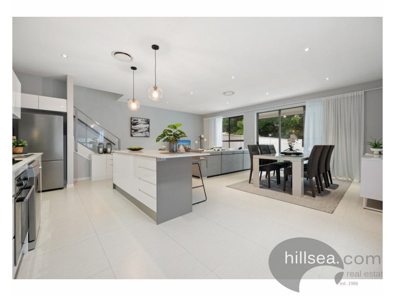 2/8 Compass Drive, Biggera Waters QLD 4216