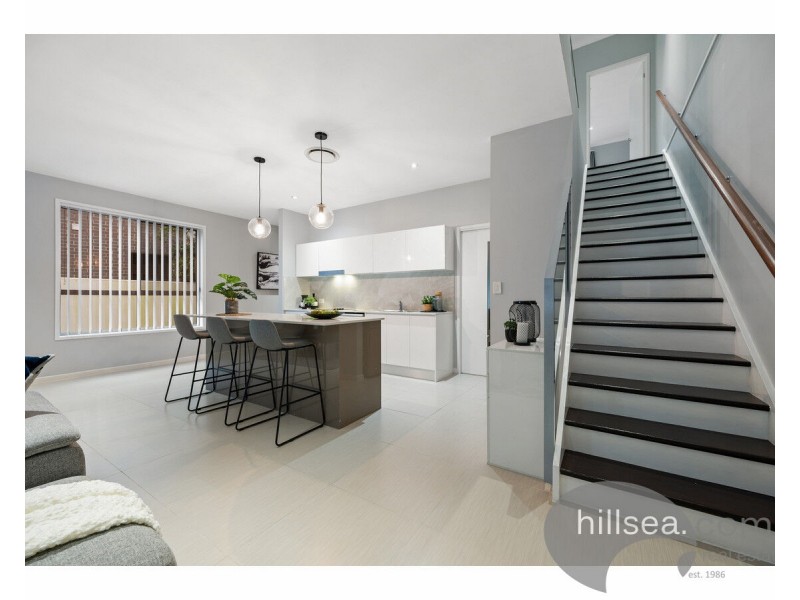 2/8 Compass Drive, Biggera Waters QLD 4216