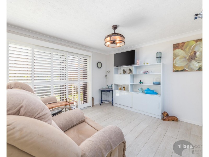 2/168 Frank Street, Labrador QLD 4215