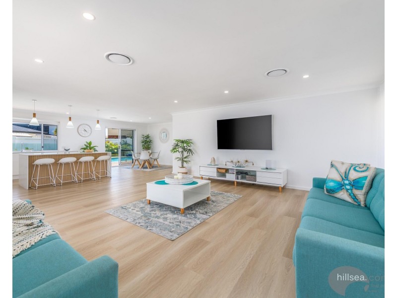 15 Salamau Street, Runaway Bay QLD 4216