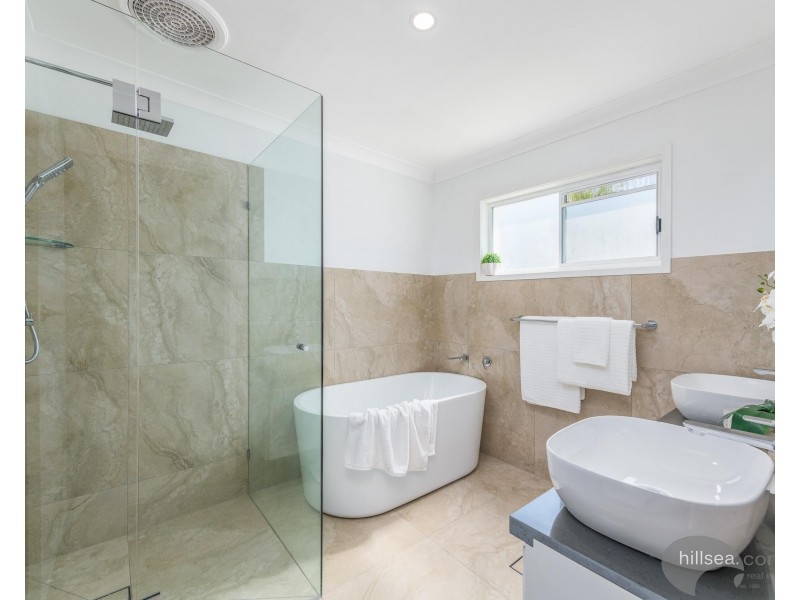 15 Salamau Street, Runaway Bay QLD 4216