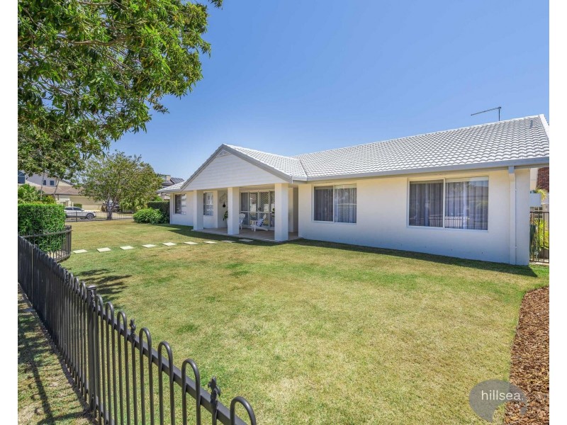 15 Salamau Street, Runaway Bay QLD 4216