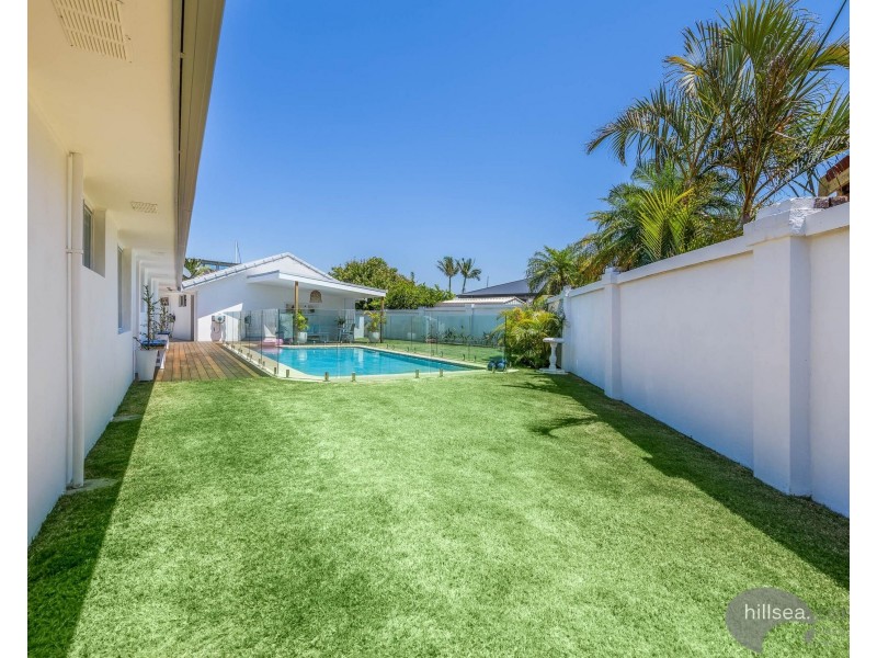 15 Salamau Street, Runaway Bay QLD 4216