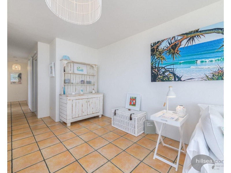 1/290 Marine Parade, Labrador QLD 4215