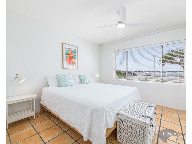 1/290 Marine Parade, Labrador QLD 4215