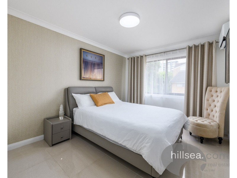 5/168 Frank Street, Labrador QLD 4215