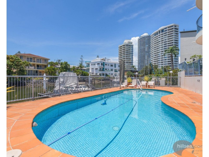 4/9-13 Madang Crescent, Runaway Bay QLD 4216