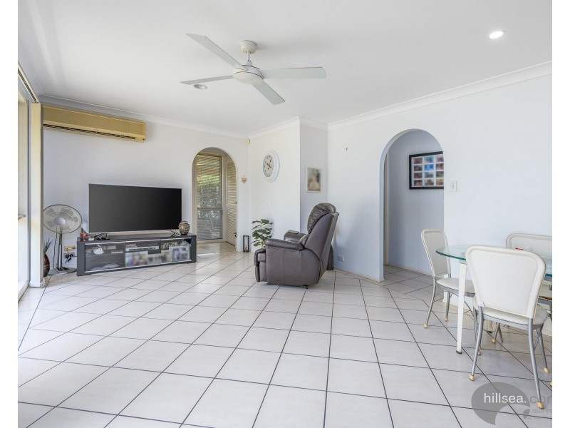 1/2 Coventry Court, Labrador QLD 4215