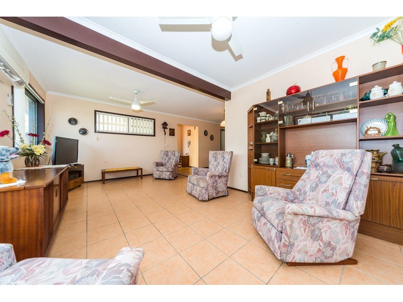 57 Poinsettia Avenue, Hollywell QLD 4216