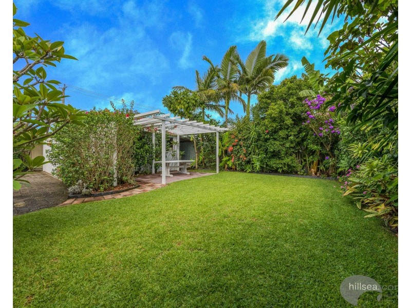 4 Allinga Street, Coombabah QLD 4216
