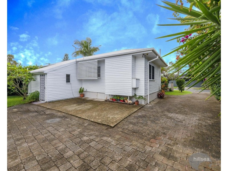 4 Allinga Street, Coombabah QLD 4216