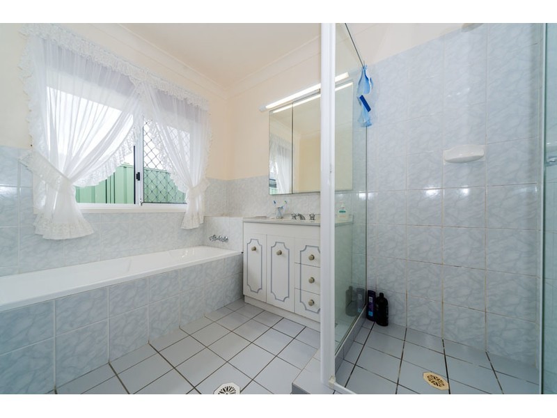 24 Gooding Drive, Coombabah QLD 4216