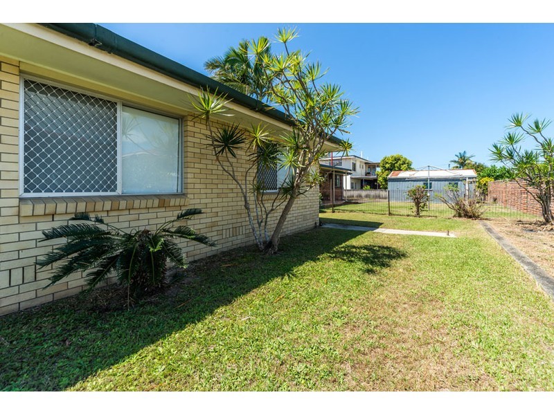10 St Nicholas Street, Runaway Bay QLD 4216