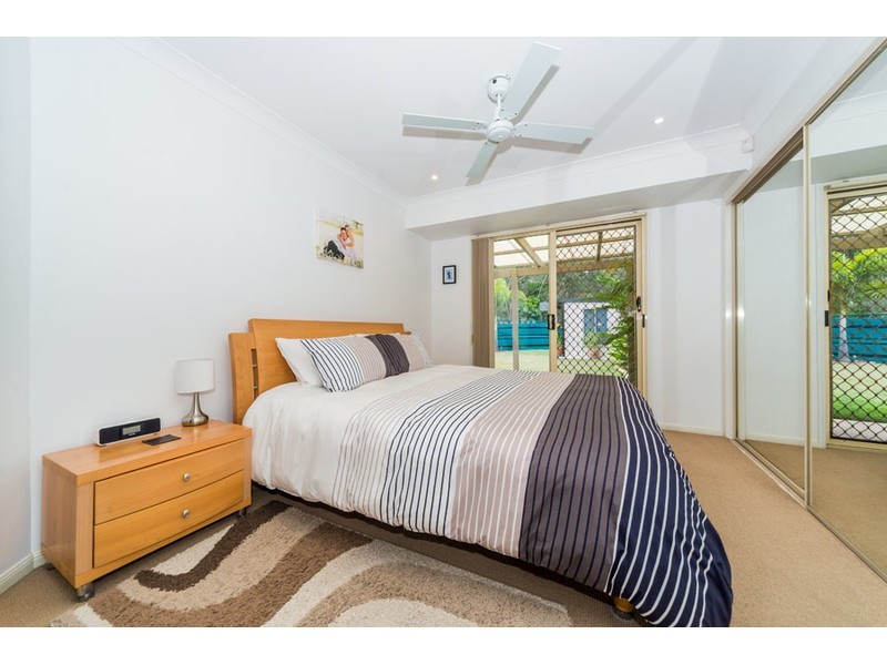 1/18 Jenaya Place, Labrador QLD 4215