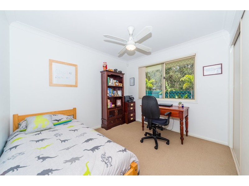 1/18 Jenaya Place, Labrador QLD 4215