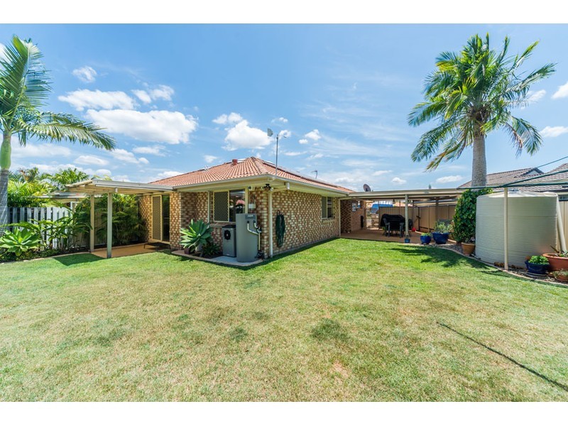 1/18 Jenaya Place, Labrador QLD 4215