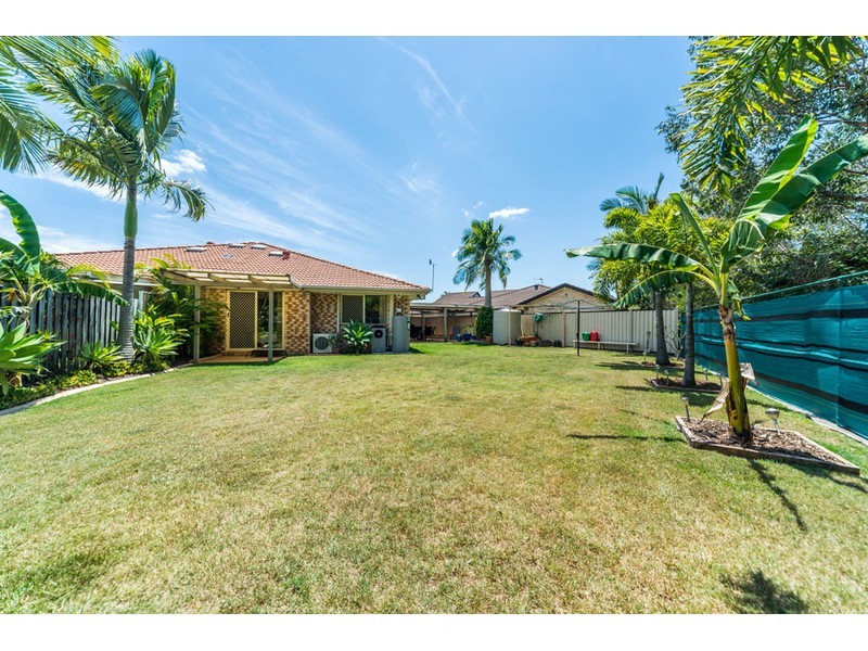 1/18 Jenaya Place, Labrador QLD 4215