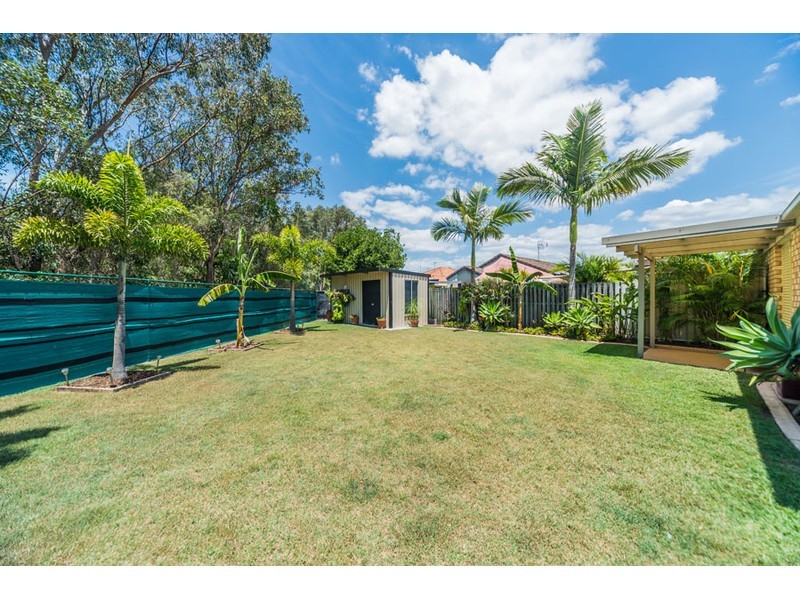 1/18 Jenaya Place, Labrador QLD 4215