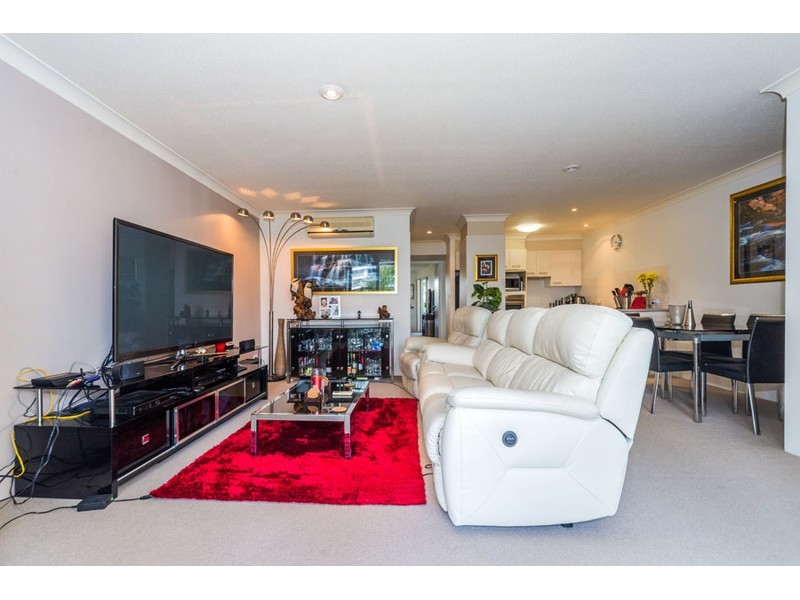 50/37 Bayview Street, Runaway Bay QLD 4216