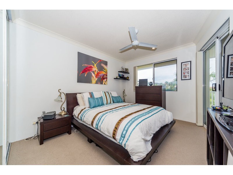 50/37 Bayview Street, Runaway Bay QLD 4216