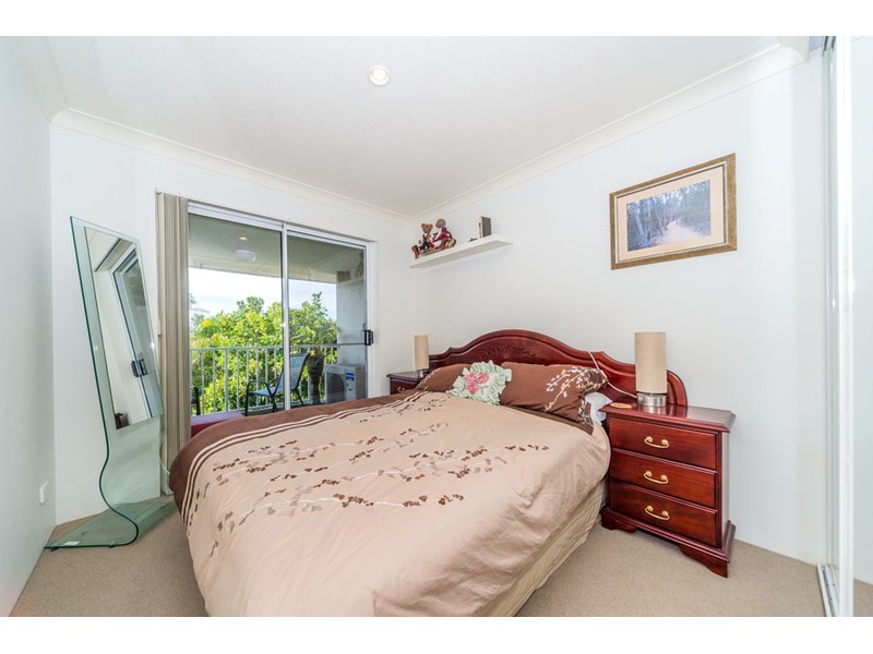 50/37 Bayview Street, Runaway Bay QLD 4216