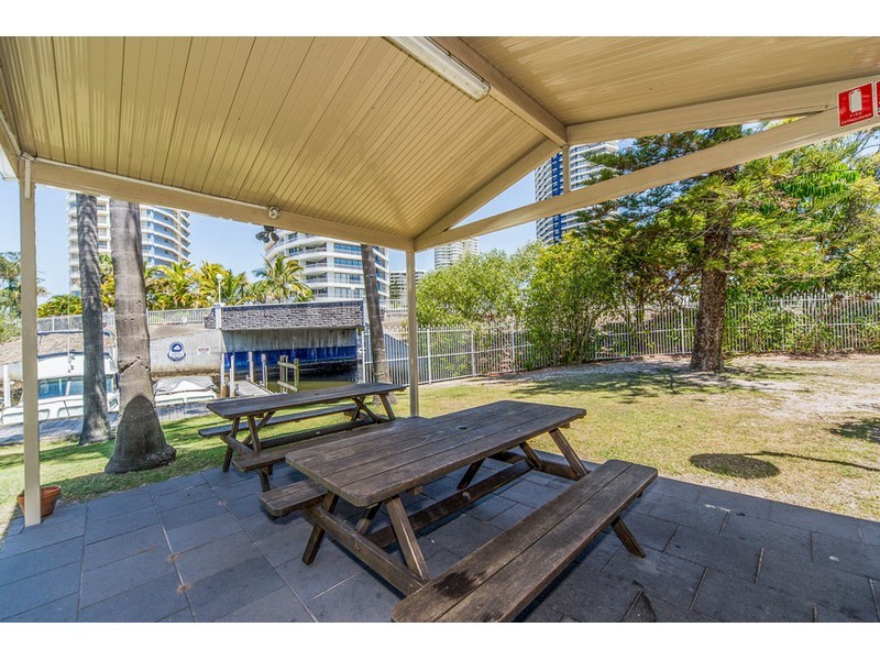 50/37 Bayview Street, Runaway Bay QLD 4216