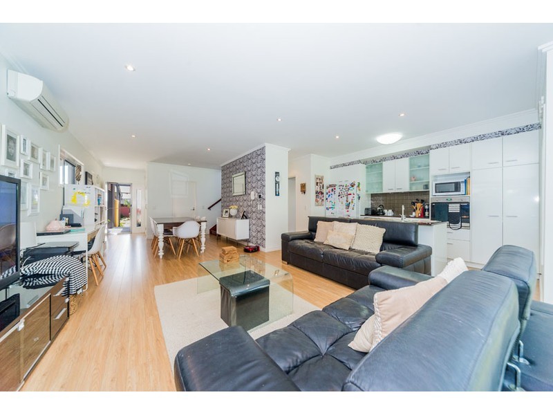 75/181 Lae Drive, Coombabah QLD 4216