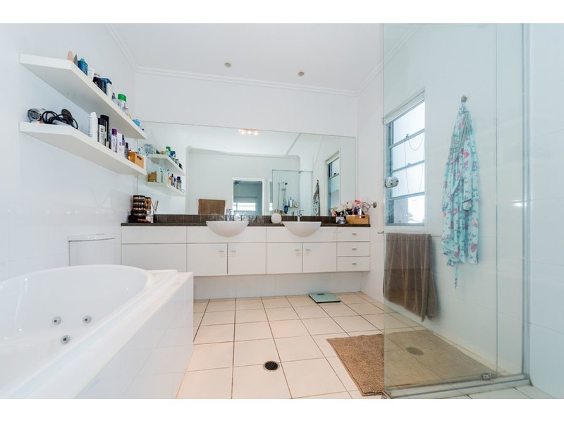 75/181 Lae Drive, Coombabah QLD 4216