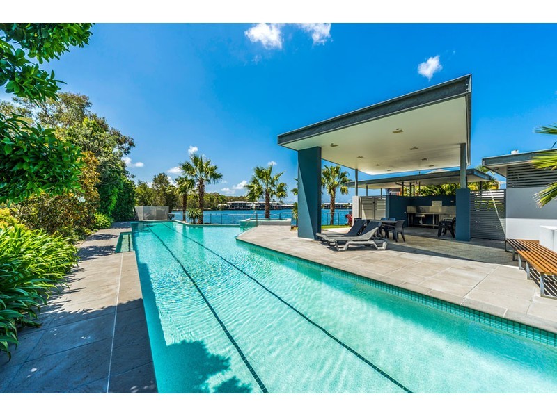 75/181 Lae Drive, Coombabah QLD 4216