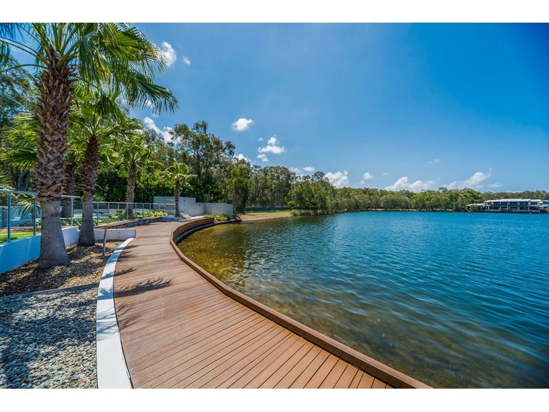 75/181 Lae Drive, Coombabah QLD 4216