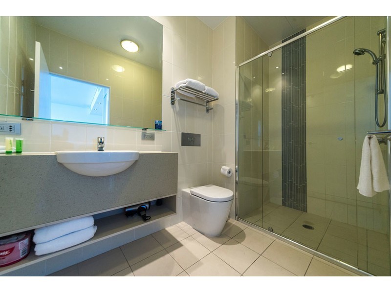 210/3018 Surfers Paradise Boulevard, Surfers Paradise QLD 4217