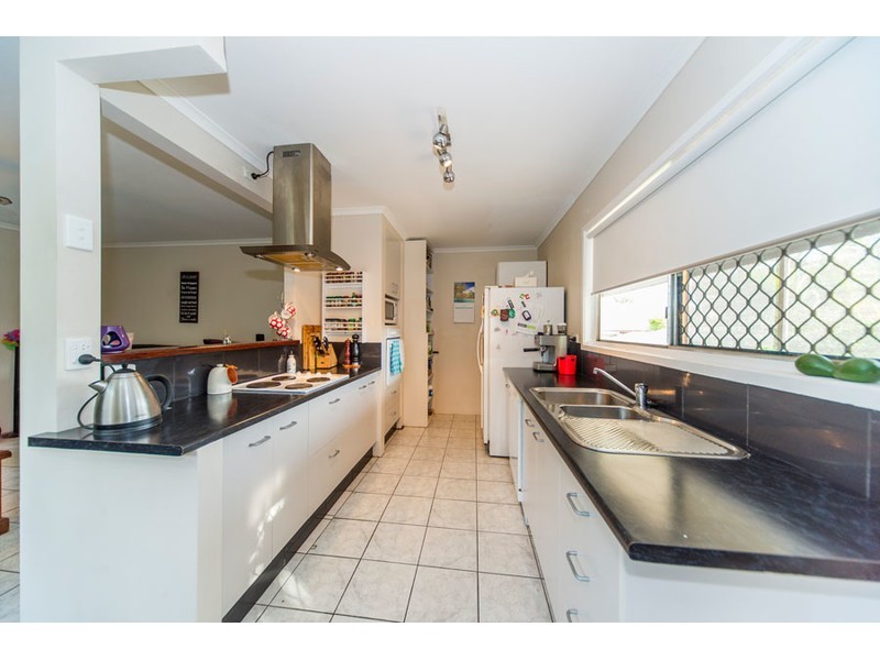 318 Oxley Drive, Coombabah QLD 4216