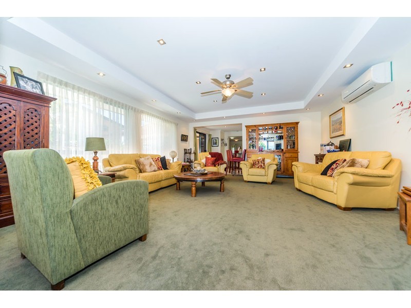 3 Sandakan Avenue, Runaway Bay QLD 4216