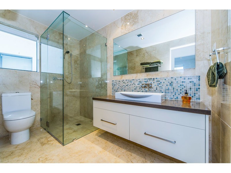 225/3-5 Pendraat Parade, Hope Island QLD 4212