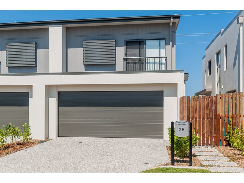 36 La Savinia Drive, Coombabah QLD 4216