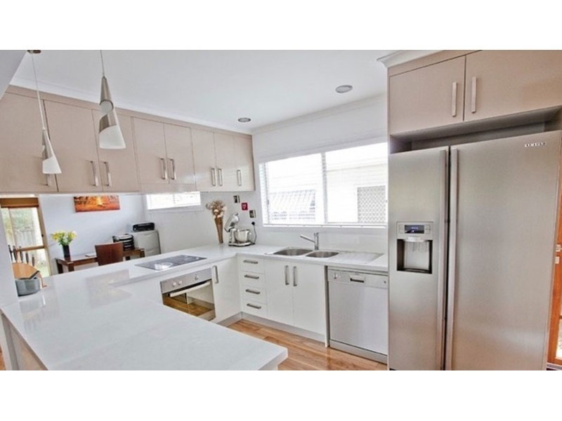 7 Bundarra Street, Coombabah QLD 4216