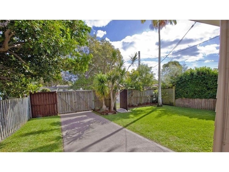 7 Bundarra Street, Coombabah QLD 4216