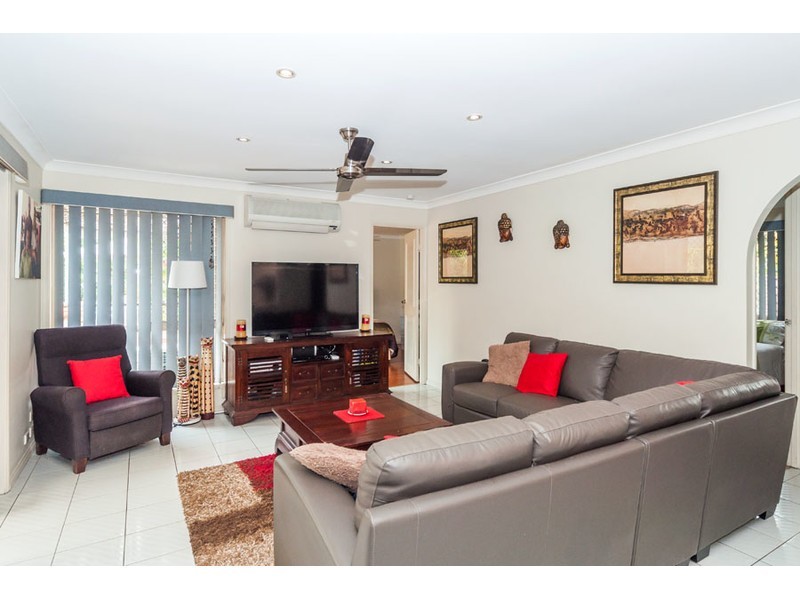 4 O’Grady Drive, Paradise Point QLD 4216