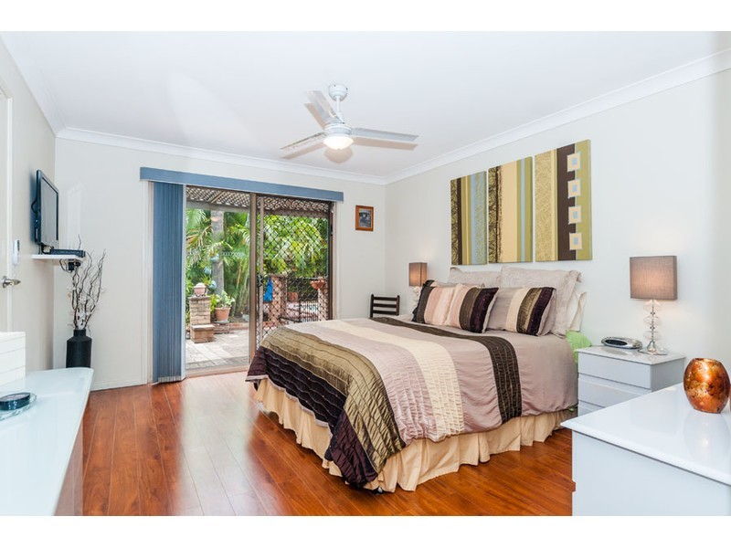 4 O’Grady Drive, Paradise Point QLD 4216