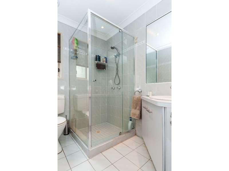 4 O’Grady Drive, Paradise Point QLD 4216
