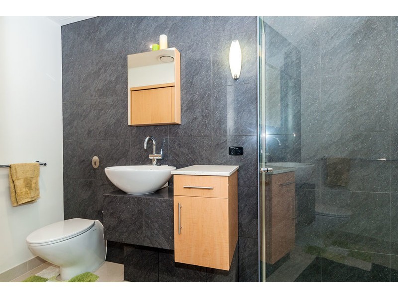 5/27-29 Madang Crescent, Runaway Bay QLD 4216
