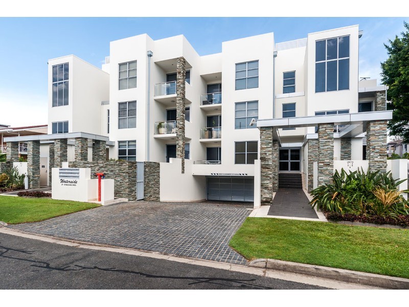 5/27-29 Madang Crescent, Runaway Bay QLD 4216