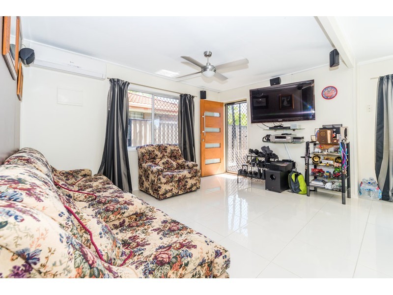16 Medika Street, Runaway Bay QLD 4216