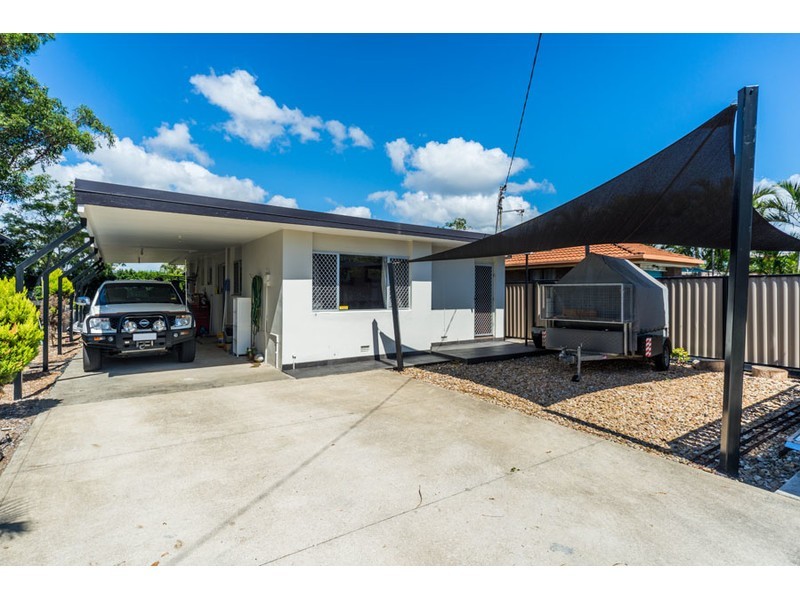 16 Medika Street, Runaway Bay QLD 4216