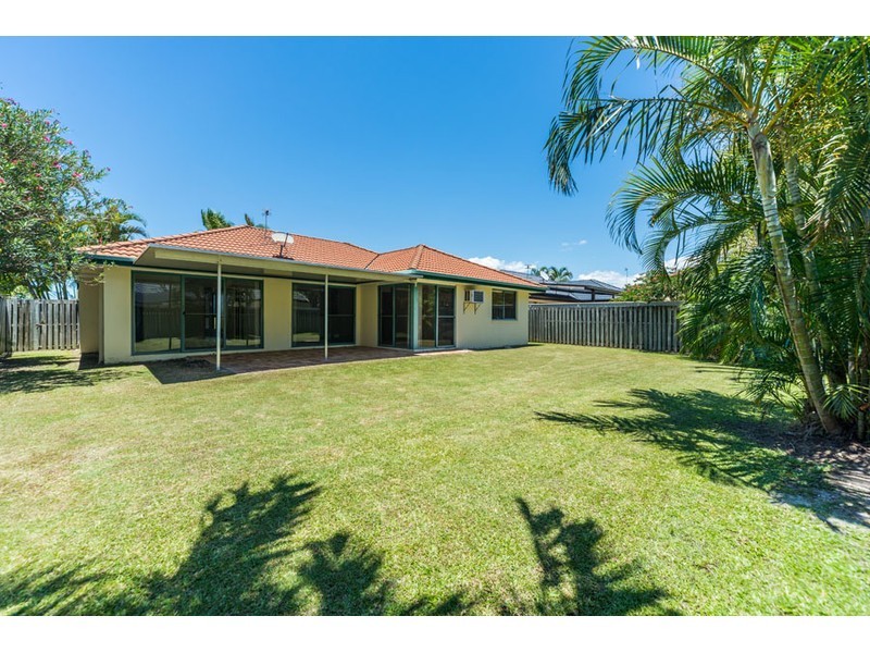 44b Sickle Avenue, Hope Island QLD 4212